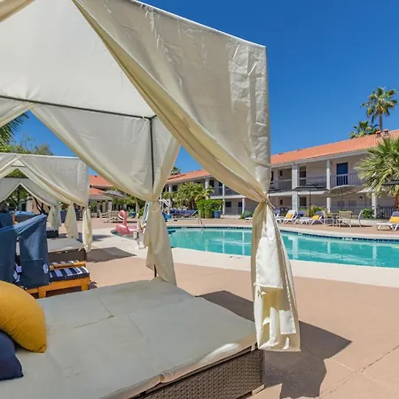 Venture On Country Club Apartment Mesa Exterior photo