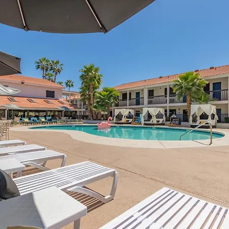Venture On Country Club Apartment Mesa Exterior photo